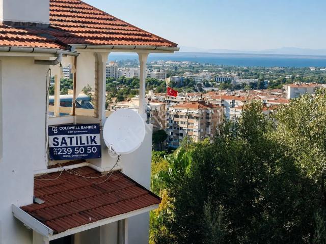 Teleferik Mahallesi, Balçova içerisinde satılık Villa