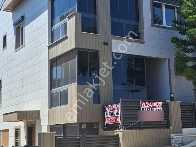 Balçova, İzmir içerisinde kiralık Villa