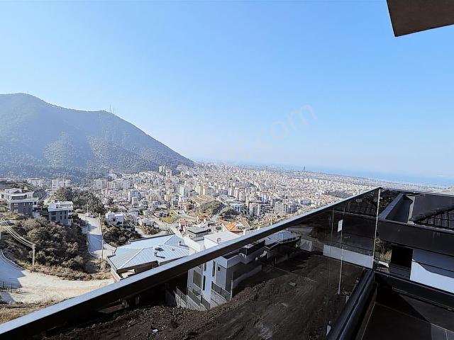 Çetin Emeç Mahallesi, Balçova içerisinde satılık Villa