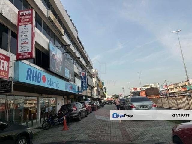 Shop for rent in Kajang, Langat