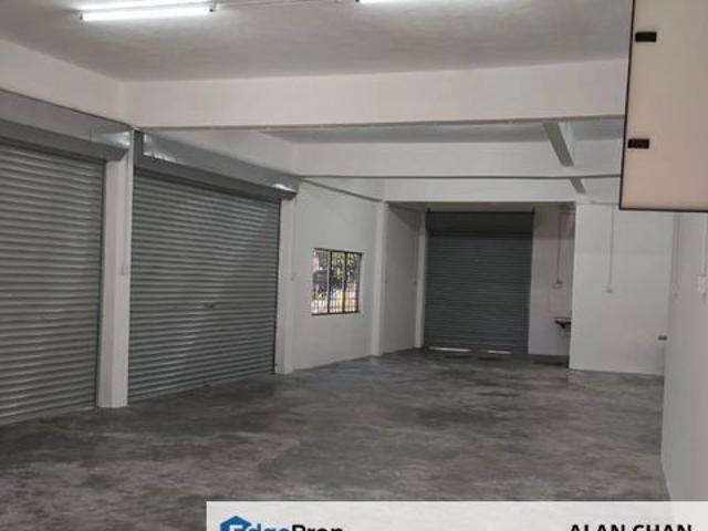 Shop for rent in Kajang, Langat