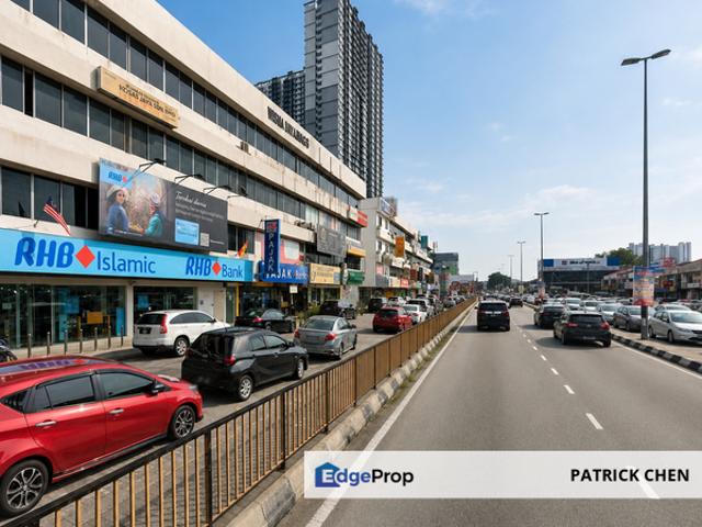 Shop for rent in Kajang, Langat