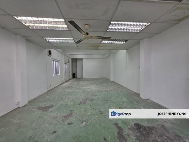 Shop for rent in Kajang, Langat