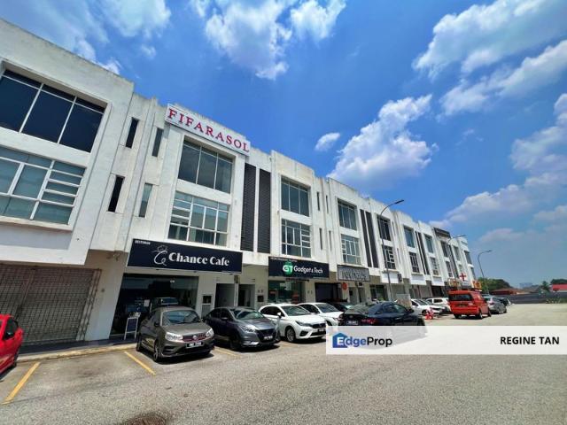 Shop for sale in Kajang, Langat