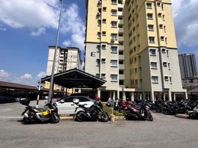 Apartment for sale in Kajang, Langat
