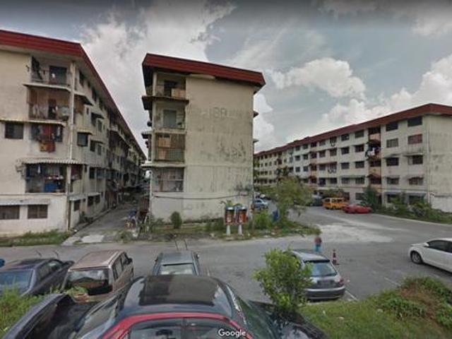 Flat for sale in Kajang, Langat