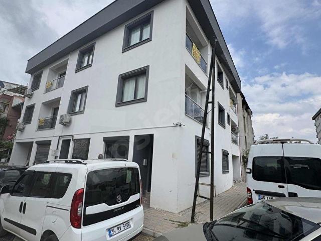 Çiğli, İzmir içerisinde satılık Ofis