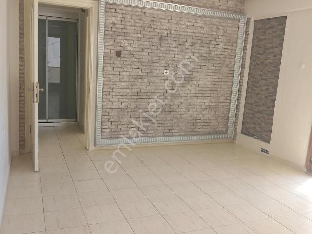 Çiğli, İzmir içerisinde kiralık mülk