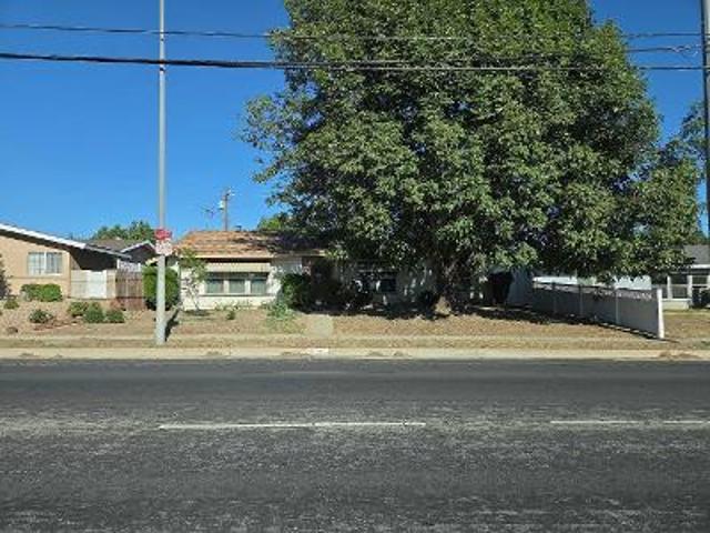 House for sale in Canoga Park, California