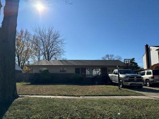 House for sale in Sterling Heights