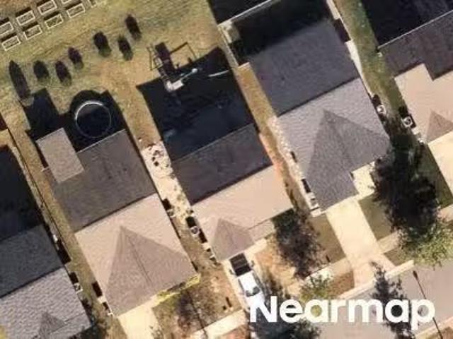 House for sale in Clayton