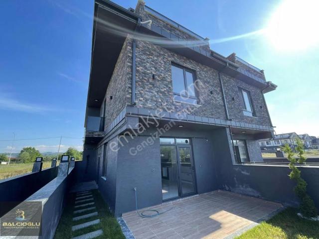 Kocaali, Sakarya içerisinde satılık Villa