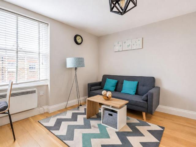 Apartment for rent in Marylebone, Greater London