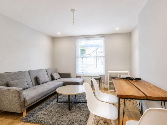 Apartment for rent in Marylebone, Greater London