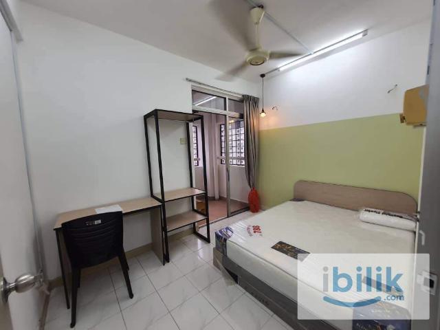 Room for rent in Petaling, Damansara Damai