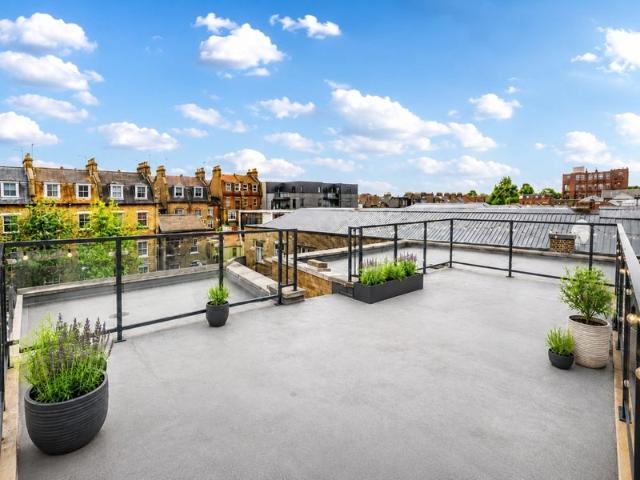 Apartment for rent in West Hackney, Greater London