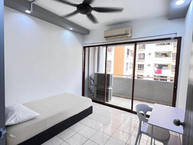 Room for rent in Petaling, Damansara Damai