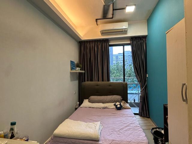 Room for rent in Petaling, Alam Impian