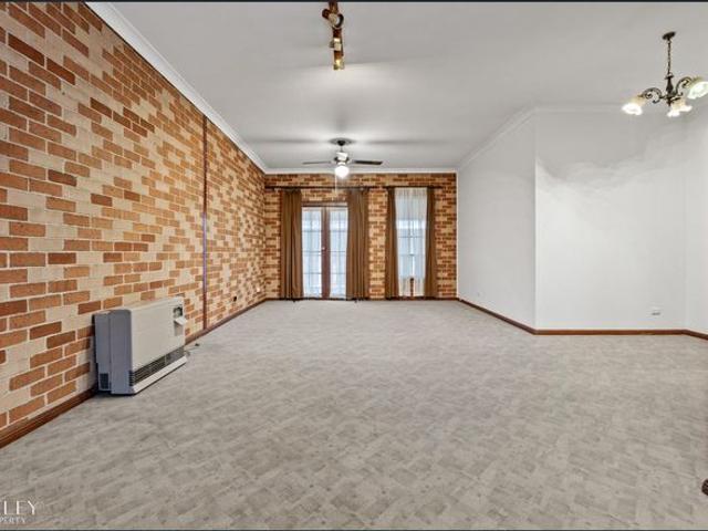 House for rent in Brisbane Grove, New South Wales