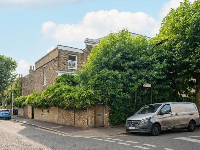 House for rent in South Hackney, Greater London