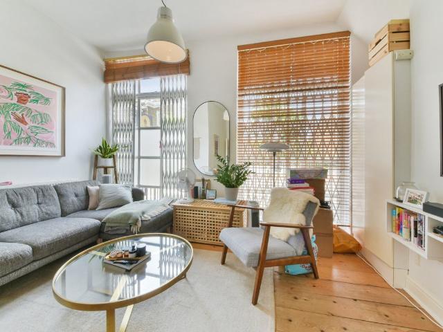Apartment for rent in Victoria Park Village, Greater London