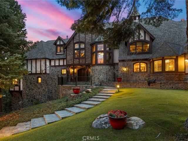 House for sale in Cedar Glen, California
