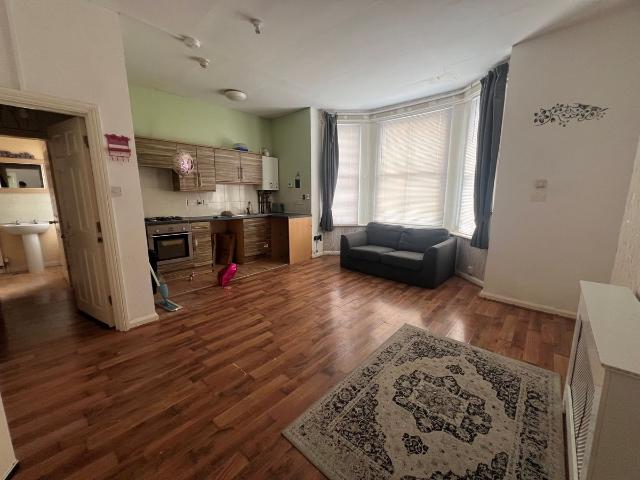 Apartment for rent in Blacklands, Guestling Green