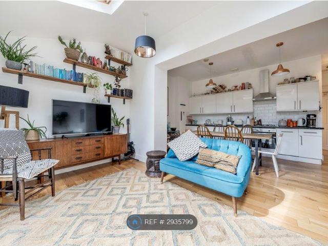 Apartment for rent in Camberwell, Greater London