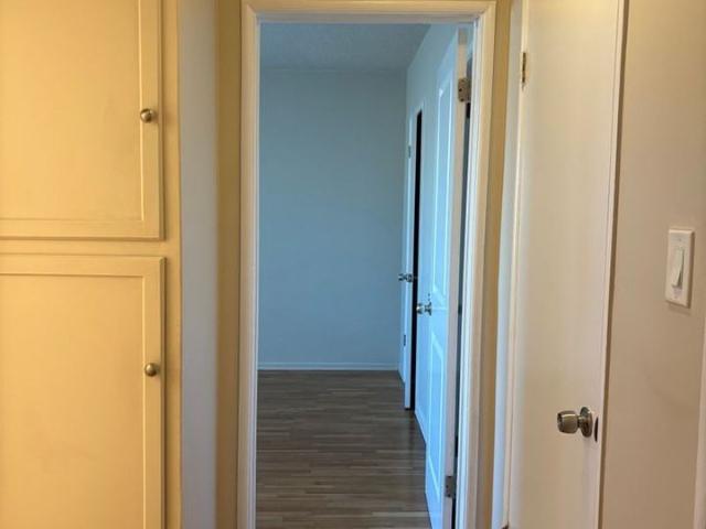 Apartment for rent in Canoga Park, California