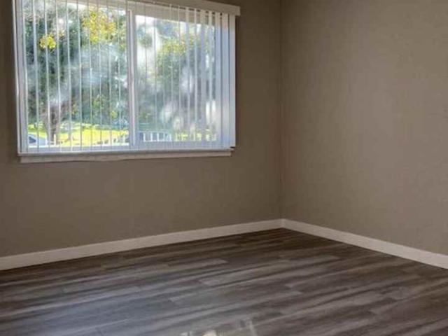 Apartment for rent in Canoga Park, California