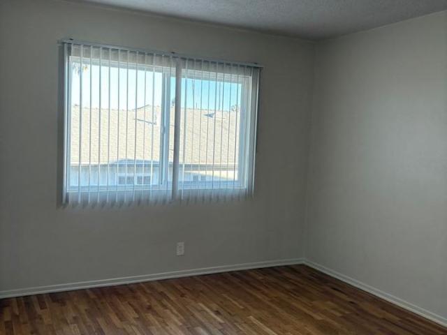 Apartment for rent in Canoga Park, California