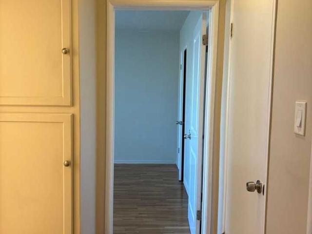 Apartment for rent in Canoga Park, California