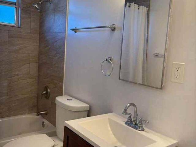 Apartment for rent in Canoga Park, California