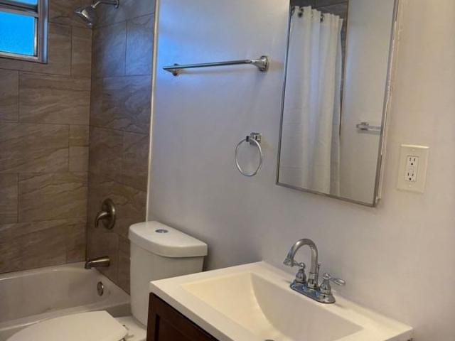 Apartment for rent in Canoga Park, California