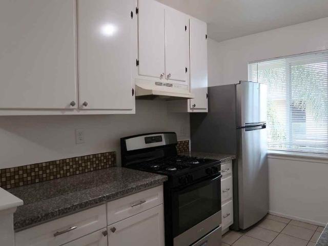 Apartment for rent in Canoga Park, California
