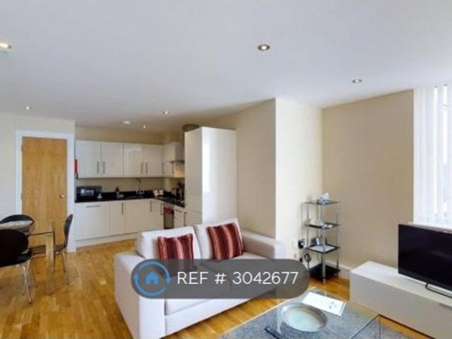 House for rent in Kenton, Greater London