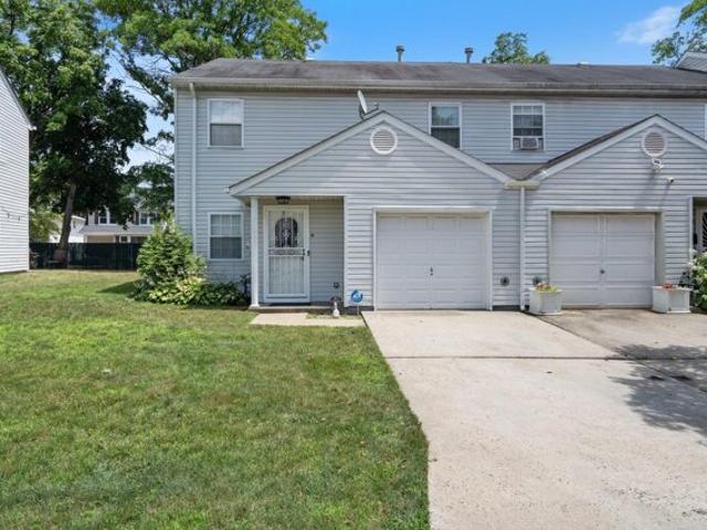 Condo for sale in Hempstead
