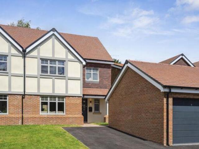 House for sale in Wilton Park, Beaconsfield