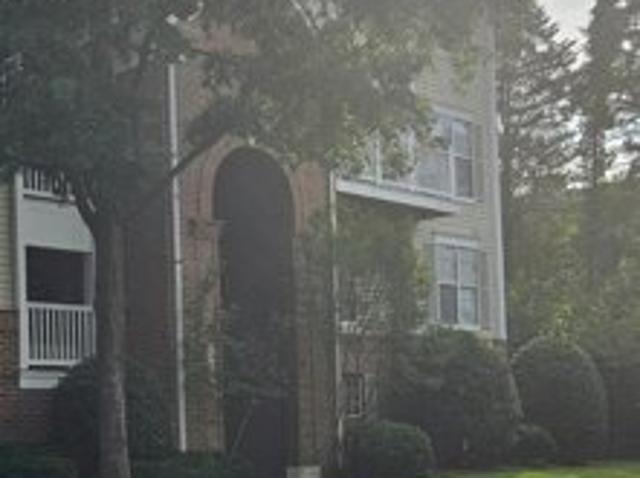 Condo for sale in Sterling
