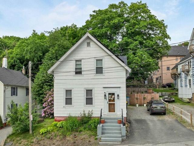 House for sale in New Hampshire
