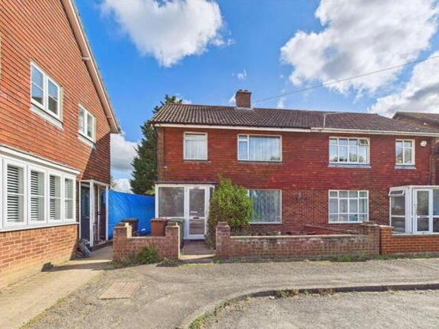 House for sale in Batchworth, Hertfordshire