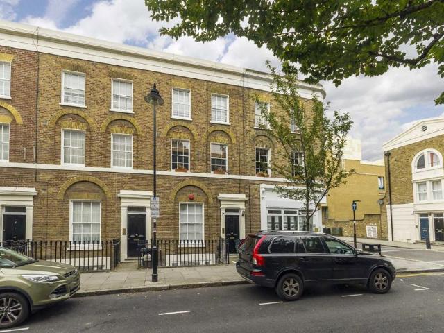 House for rent in Barnsbury, Greater London