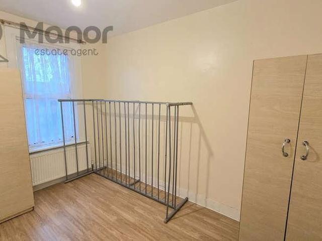 Apartment for rent in Gants Hill, Greater London