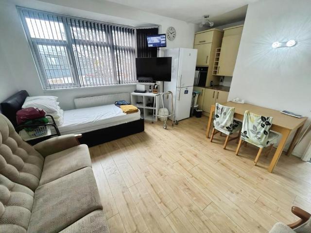 Apartment for rent in London Borough of Ealing, Greater London