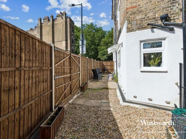 Apartment for rent in Walworth, Greater London