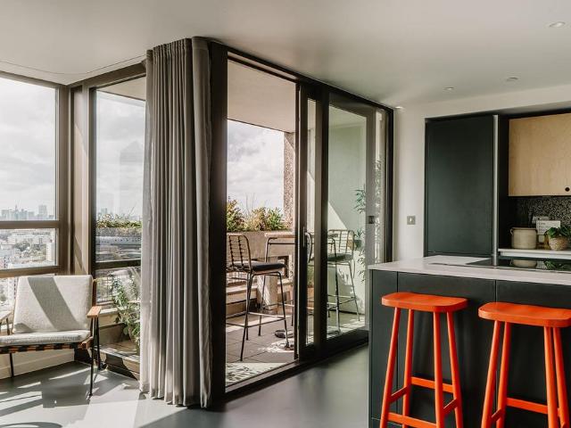 Apartment for rent in Poplar Grove, Greater London