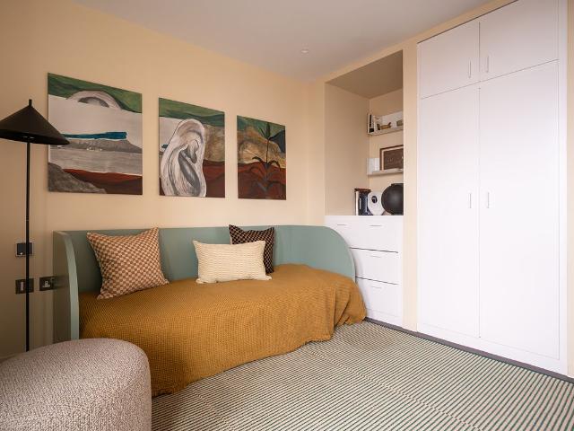 Apartment for rent in Poplar Grove, Greater London