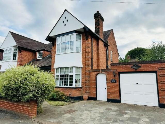 House for rent in Gidea Park, Greater London