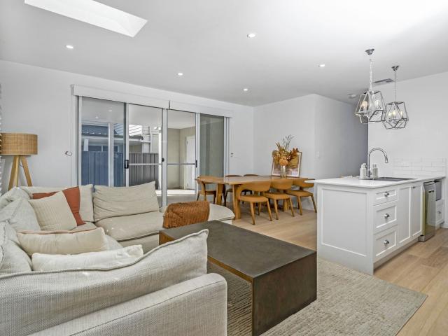 House for rent in Wollongong West, New South Wales
