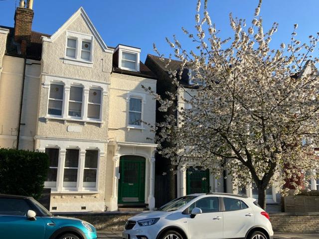 Studio for rent in Balham, Greater London